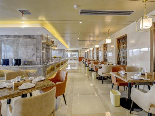 Vienna Hotel Nanchang County Chengbi Lake in Nanchang