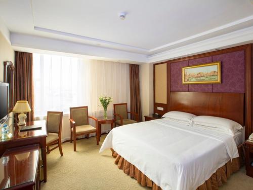Vienna Hotel Zhongkai Road Branch photo 2