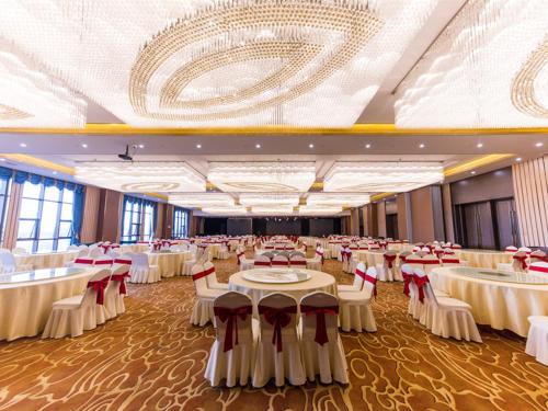 Vienna Hotel Songjiang Wanda Guangfulin Road