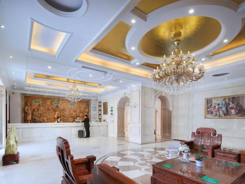 Vienna Classic hotel Nanchang Jiefang West Road Xinjia'an Metro Station