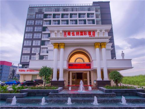 Vienna International Hotel Guilin Wanda Plaza — hotel in Qilidian Road, Guilin (Next to Guilin University Science Park), Guilin CN, 541000