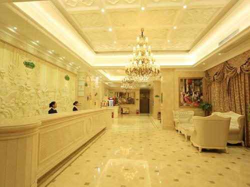 Vienna Hotel Guangzhou Nansha Jinzhou Branch in Nansha District