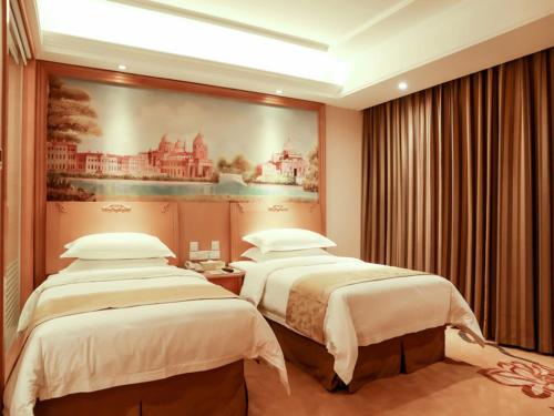 Vienna Classic Hotel Qingdao Huangdao photo