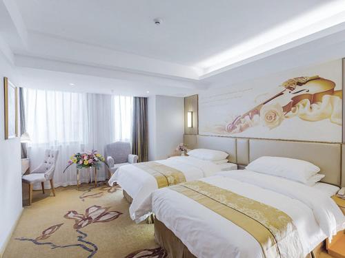 Vienna International Hotel (Zhanjiang Wanda Plaza) 