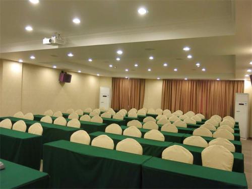 Vienna Hotel Foshan Jihua Road