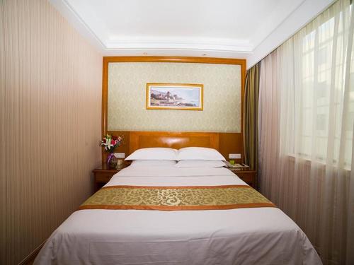 Vienna Hotel Shandong Yantao Golden Beach Taishan Road