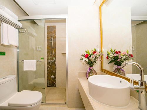 Vienna Hotel Shandong Yantao Golden Beach Taishan Road – Yantai, WV
