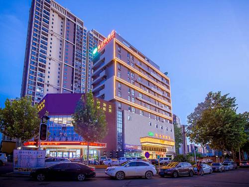 Vienna Hotel Whhan xingye road stone bridge subway station store – Wuhan, OH