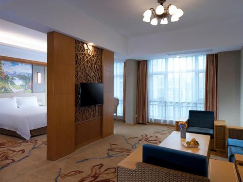 Vienna International Hotel Haikou East High Speed Railway Station in Qiongshan