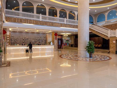 Vienna Hotel Guangxi Jinxi Zhongshan Park in Baise