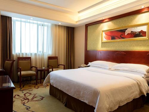 Vienna Hotel Foshan Jihua Road