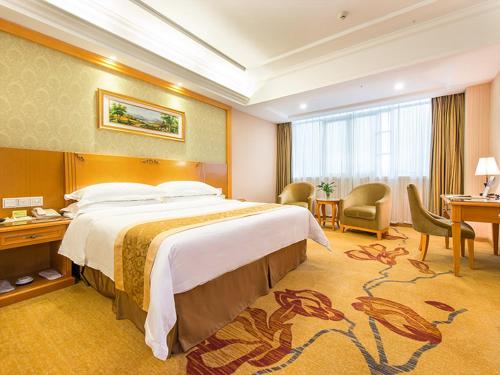 Vienna Hotel Shenzhen View Lake Park