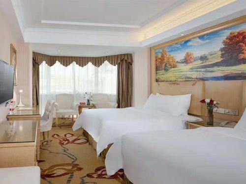 Vienna Hotel Huizhou Railway Station – Huizhou, IA