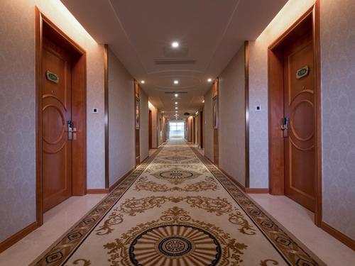 โรงแรมเวียนนา เฉาหยาง ไฮ-สปีด เทรน สเตชั่น (Vienna Hotel Chaoyang High-Speed Train Station) in ชานโถว