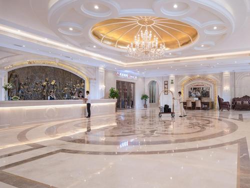 Vienna International Hotel Maoming Xinyi Xinshang Road