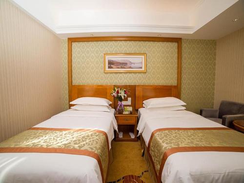 Vienna Hotel Shandong Yantao Golden Beach Taishan Road – Yantai, WV