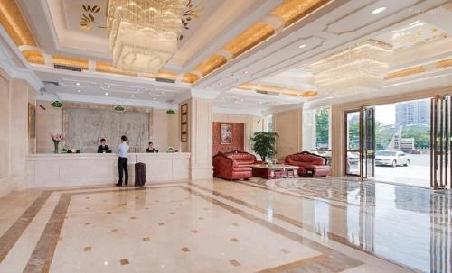 Vienna Hotel Huizhou Zhongkai Chenjiang Avenue in Huệ Châu