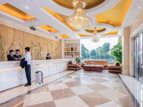 Vienna Hotel Shenzhen Shangjin Center