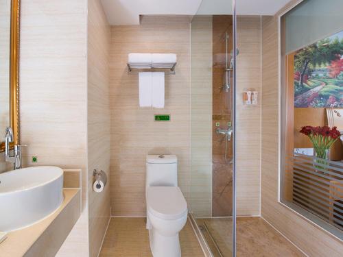Vienna Classic Hotel Shenzhen Dalang Clothing Base photo