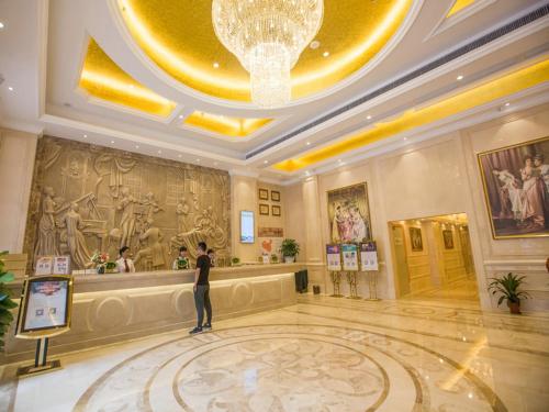 Vienna Hotel Guangdong Huizhou Jiangbei Sanxin