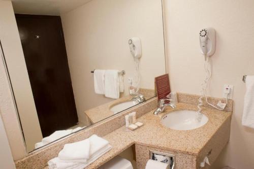The Crossroads Inn - image 10