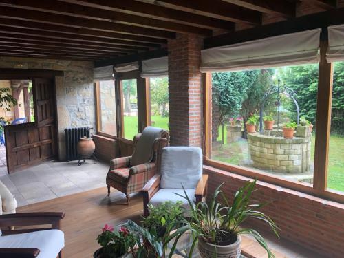 Posada de Peredo y Villa - image 2