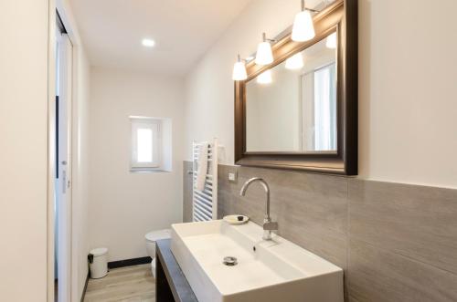 ALTIDO Amazing Spacious Flat in Carignano, Genoa
