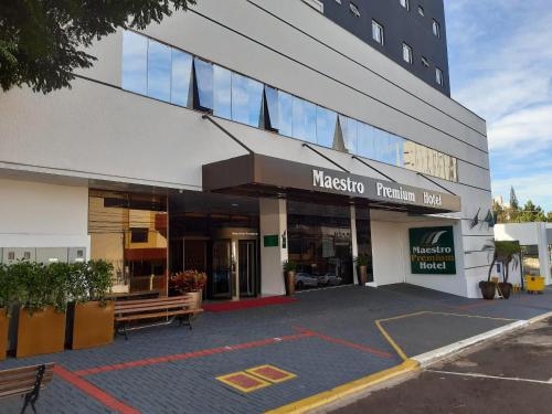 Hotel Maestro Premium Cascavel