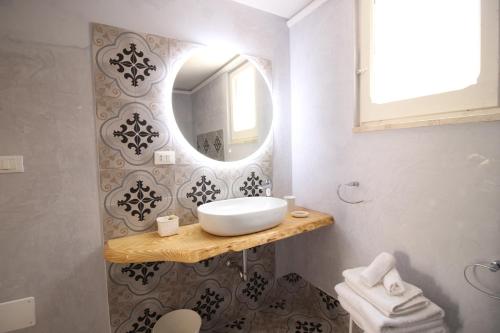 Bathroom, HISTORIA- Dimore Storiche Vico Ghezzi in Carpignano Salentino