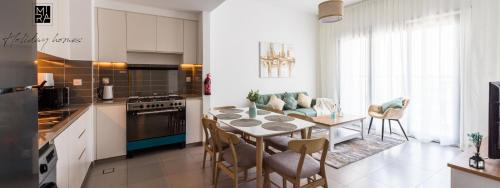 Mira Holiday Homes - 2 bedroom Hayat Boulevard in Townsquare - Great Family Activities, Dubai (Foto 7)