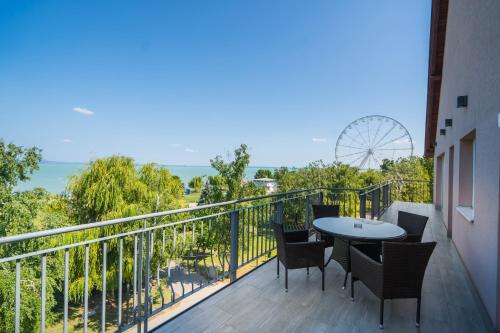 Balcony/terrace, La Riva Hotel in Siofok