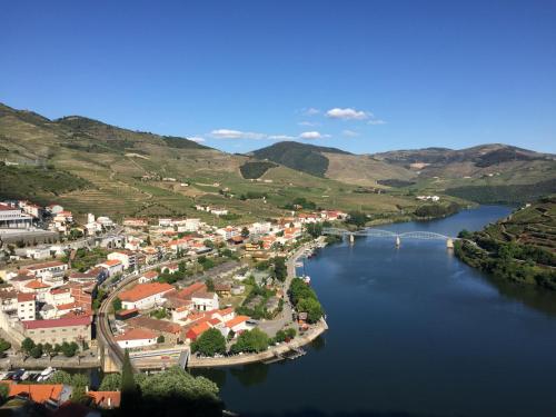 สภาพแวดล้อมโดยรอบ, Casa Seixas Batista in อลิโย