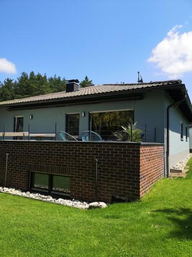 A szálláshely kívülről, Haus zur lachenden Lieselotte I 5 Minuten zu Fuß zum kostenlosen Naturbad I Messenähe I Waldnähe (Haus zur lachenden Lieselotte I 5 Minuten zu Fuß zum kostenlosen Naturbad I Messenahe I Waldnahe) in Postbauer-Heng