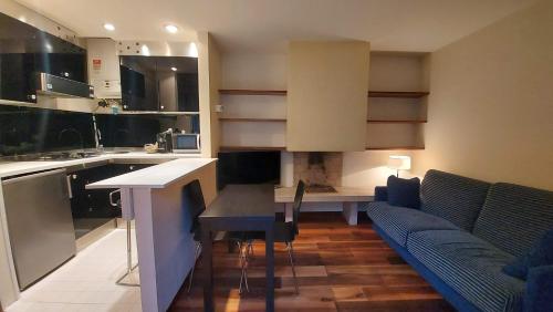 One-Bedroom Apartment image 3
