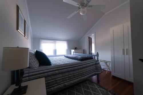 1 queen bed