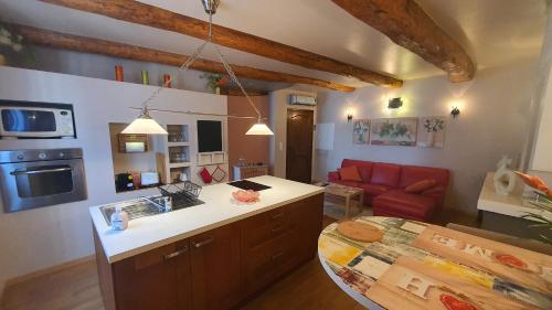 virtuve, Le Petit Cocon in Lezignan-la-Cebe