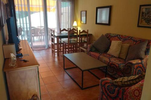  ISLANTILLA PRECIOSO APARTAMENTO CON AMPLIA TERRAZA in Isla Cristina