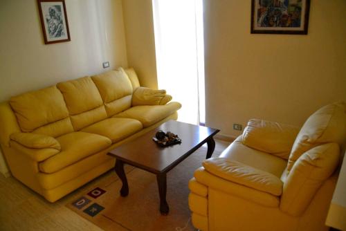 Akropoli Hotel – Golem, AL