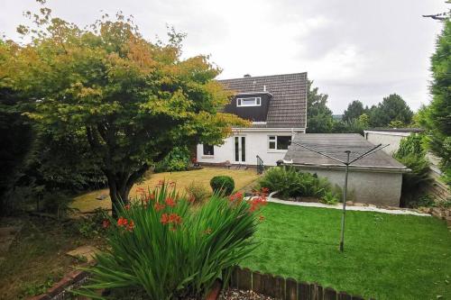 Hamilton House - 3 bedroom house with garden gîte à louer South Calder Water