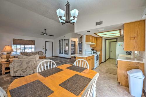 Lake Havasu City Home with Grill 4 Mi to Water - image 7