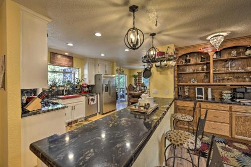 Charming Home with Grill 16 Mi to Sutter Creek - image 5