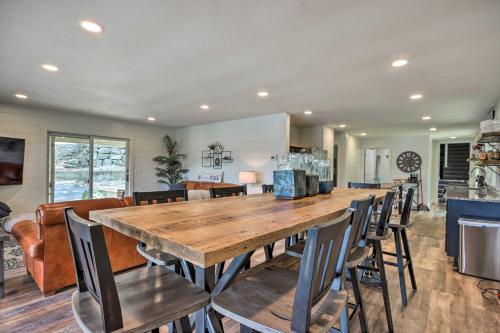 Multi-Level Waterfront Cabin with Sandy Beach! - image 3