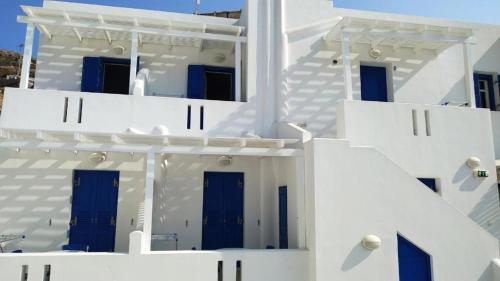 Anatoli Rooms