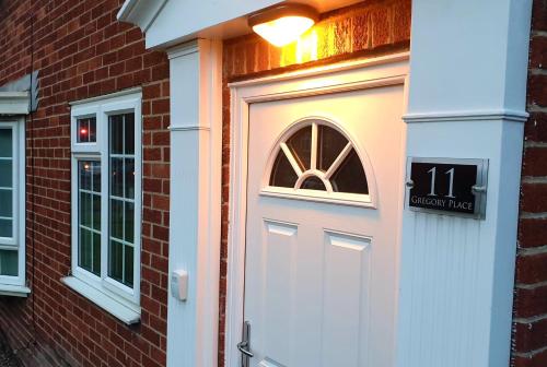 Gregory Place in 倫頓