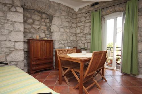 Apartments by the sea Gradac Makarska - 6661 - image 10