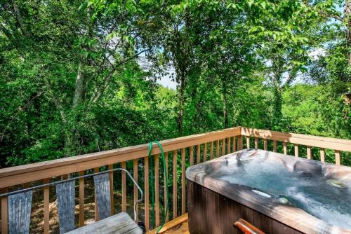 Barnhouse Hideaway - image 4
