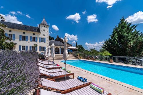 Mirandol-Bourgnounac Villa Sleeps 14 Pool WiFi gîte à louer Saint-Benoît-de-Carmaux