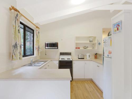 37 Coastal Court Bush Retreat By the Sea in Dalmeny