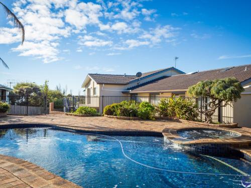 106 Ocean Parade Dalmeny in Dalmeny