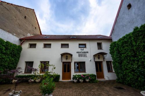 Viesnīcas āriene, Apartament Hotel H in Orastie